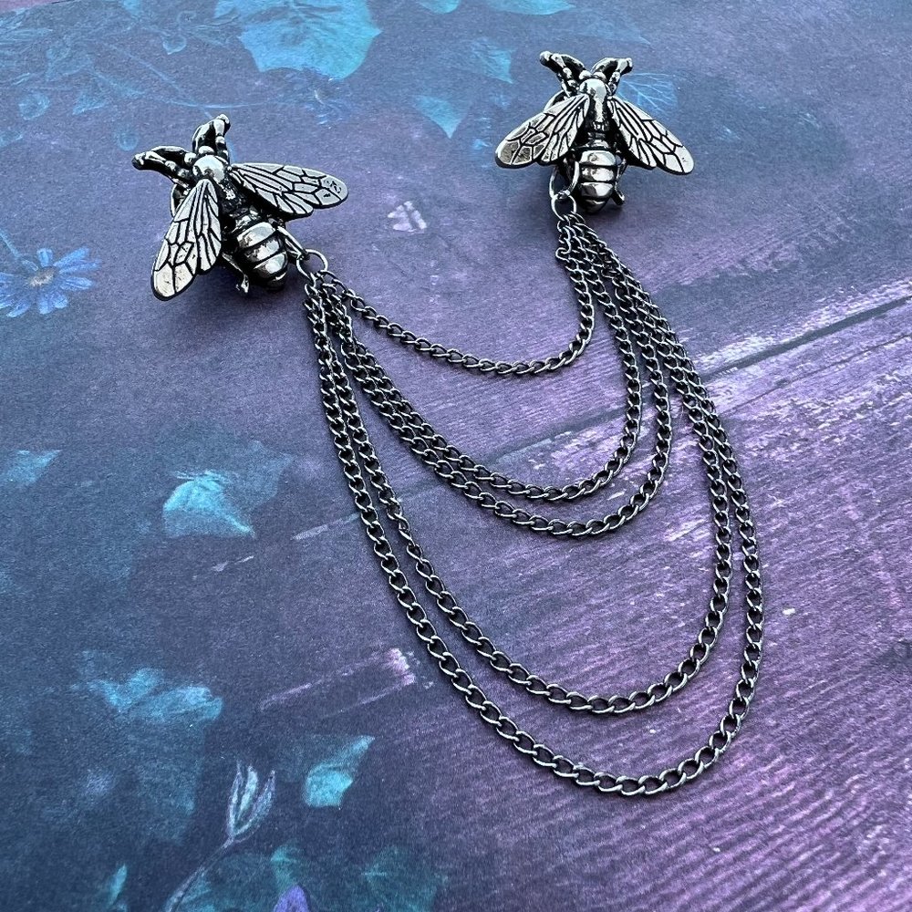 Bee Collar Clip Sweater Clips Cape Accessory Statement piece unique